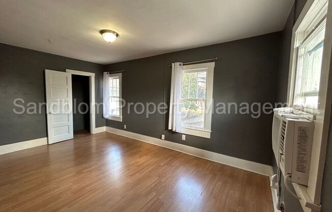 FOR LEASE | Riverview | 1 Bed, 1 Bath Garage Apartment