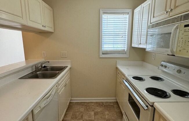 2 beds, 2 baths, $1,550