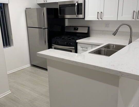 1 bed, 1 bath, $2,350