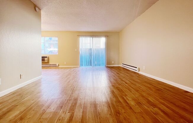 1 bed, 1 bath, 743 sqft, $2,195, Unit 01