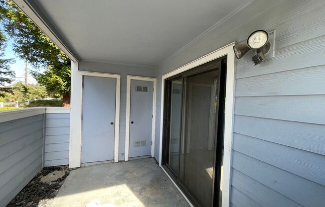 3 beds, 2 baths, $3,100