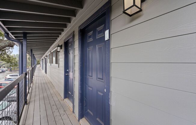 2 beds, 1 bath, 680 sqft, $999, Unit 4719-117