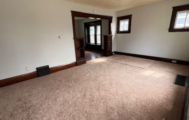 2171 SW 16th St Akron OH 44314