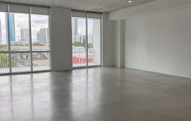 Studio, 1 bath, 962 sqft, $3,150, Unit Unit 405