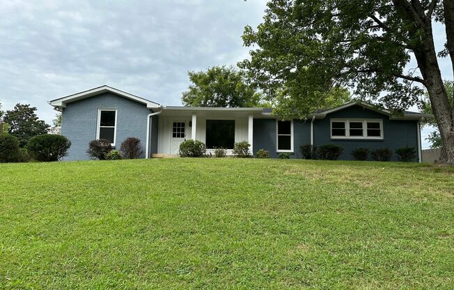 Beautiful Pet Friendly 3 bedroom home for rent!
