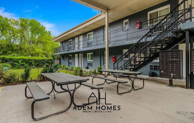 2 beds, 1 bath, $1,350, Unit 20