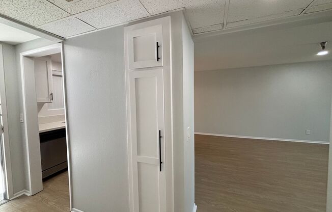 1 bed, 1 bath, 695 sqft, $2,148, Unit 210