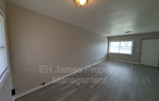 8014 E 2 ST