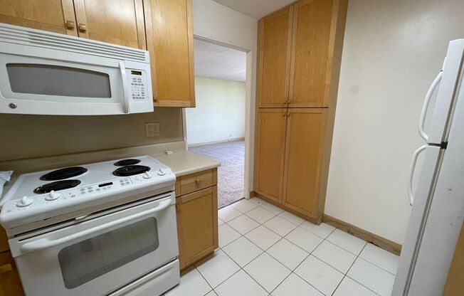 2 beds, 2 baths, $2,200