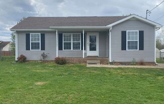 Cute 3 Bedroom MINUTES from Gate 1 At Ft Campbell