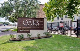 The Oaks at Live Oak