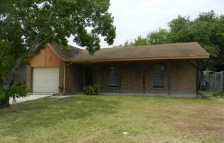 3br/2ba/1-car garage home, fenced yard