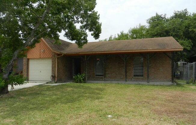 3br/2ba/1-car garage home, fenced yard