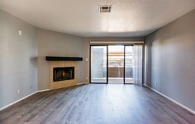 Downstairs Condo with Lots of Upgrades