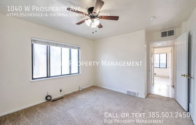 1040 W PROSPERITY AVE