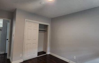 323 N VIRGIL AVE