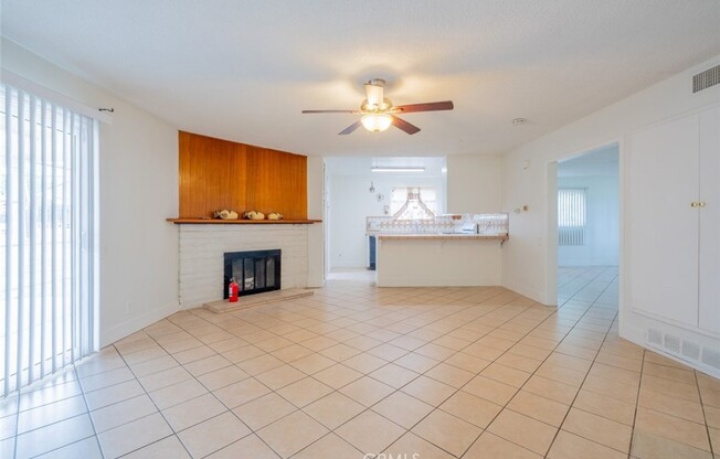 6933 FALLBROOK AVE