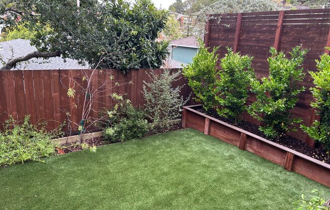 New 1bd/1ba ADU in Belmont! Private yard area with parking!