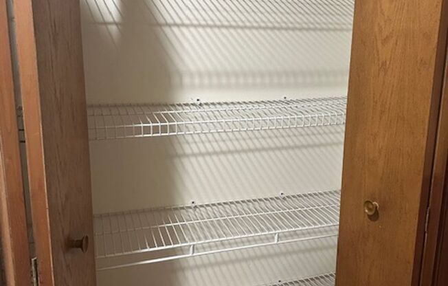 1 bed, 1 bath, 700 sqft, $1,220, Unit 401-213