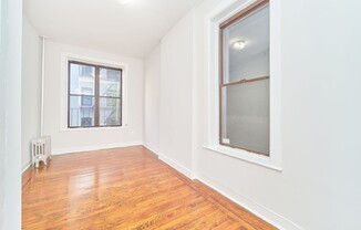 1 bed, 1 bath, $2,550, Unit 4B