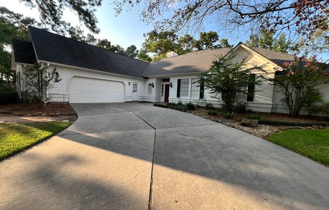 4 Bedroom 2.5 Bathroom Home in Lake Conroe