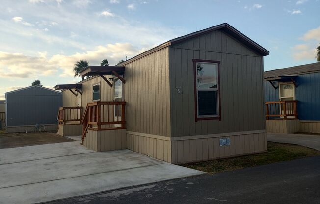 2 beds, 1 bath, 624 sqft, $795, Unit 750