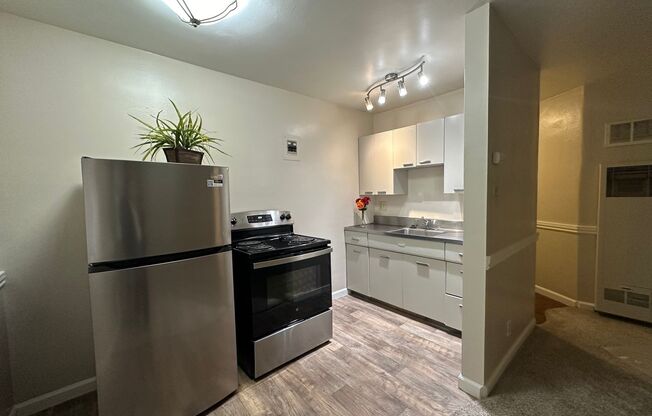 Studio, 1 bath, $1,425, Unit #211