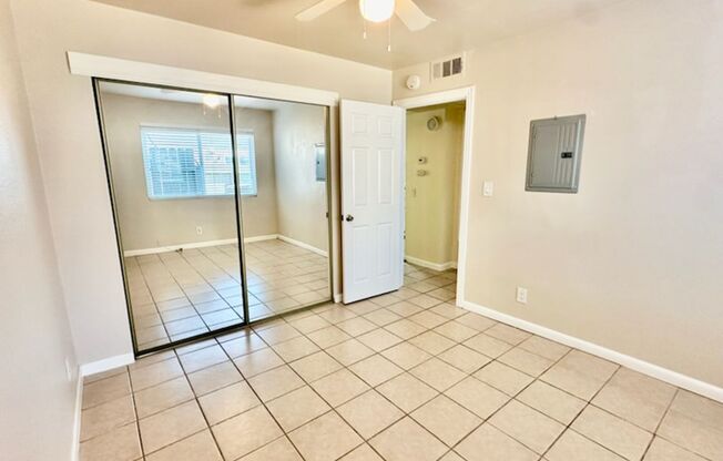 2 beds, 1 bath, $1,650, Unit 445 N. Hamilton Avenue #C