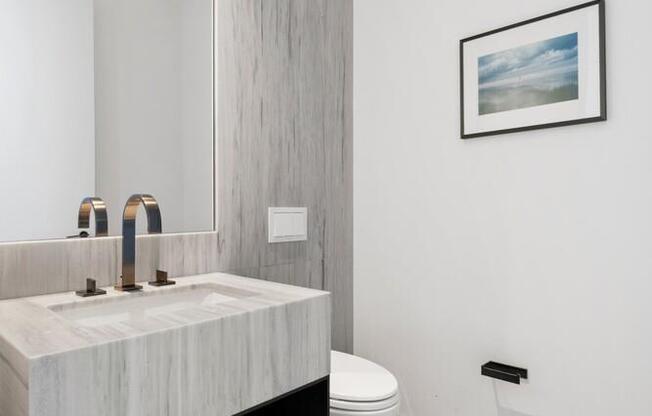 3 beds, 3.5 baths, 2,290 sqft, $35,000, Unit 44W