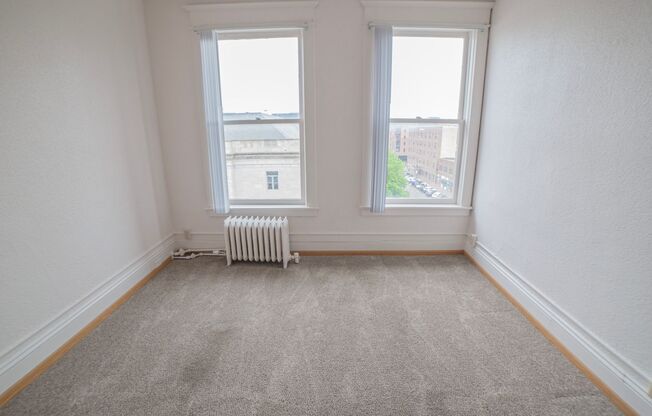 1 bed, 1 bath, 385 sqft, $575, Unit 501