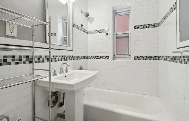 Fully Renovated 1 Bedroom 1 Bathroom  Available