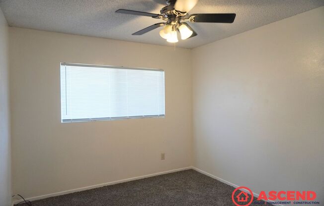 3 beds, 2.5 baths, 1,234 sqft, $1,650, Unit 4