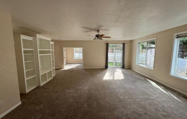 3 beds, 2 baths, $2,695