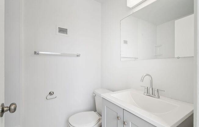 Studio, 1 bath, 311 sqft, $1,395, Unit 501