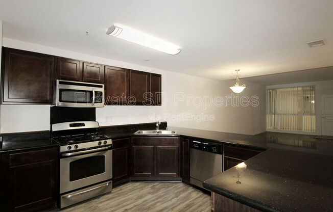 3 beds, 2 baths, 1,747 sqft, $3,595, Unit 301