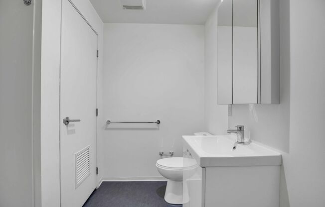 Studio, 1 bath, 455 sqft, $1,440, Unit 261-404