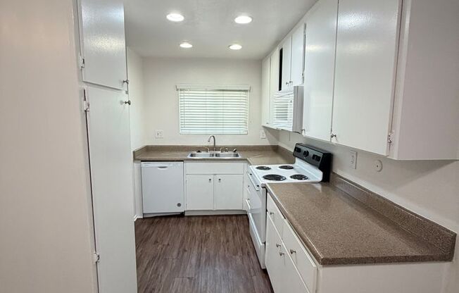 1 bed, 1 bath, 750 sqft, $2,255, Unit 716