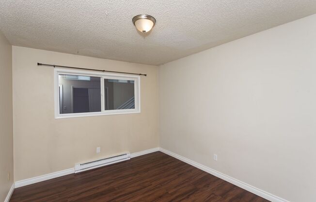 2 beds, 1 bath, 800 sqft, $1,595, Unit Unit 6