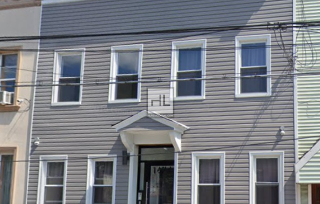 16 74 STEPHEN ST
