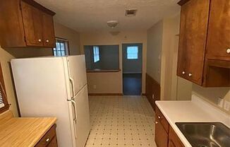 3 beds, 1 bath, $1,300