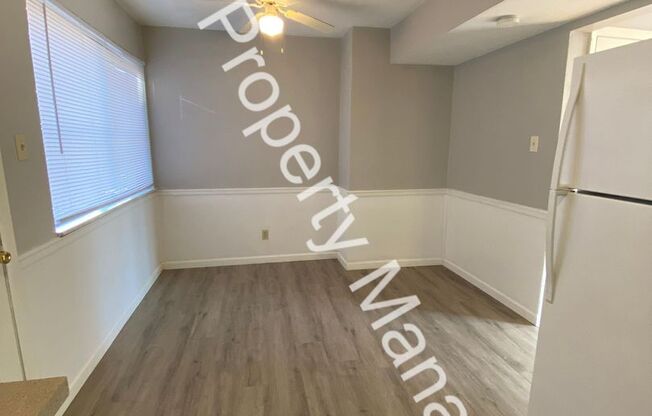 2 beds, 1.5 baths, 830 sqft, $1,275, Unit 9622 Muriel Ave