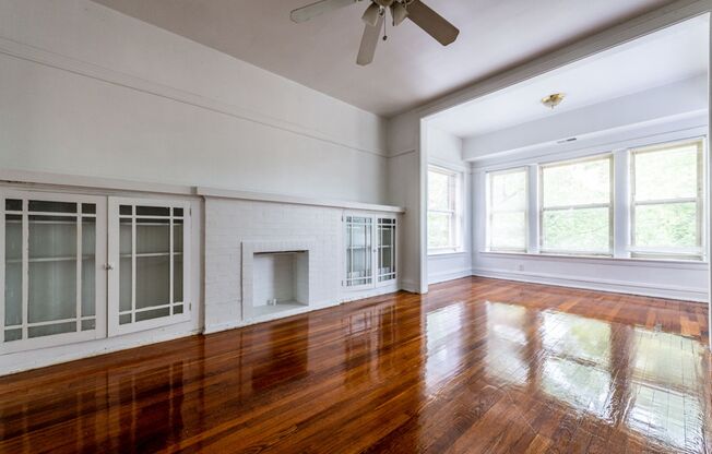 7151 S Indiana