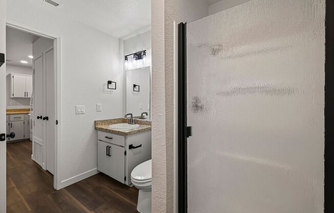 2 beds, 2 baths, 867 sqft, $1,725, Unit 74