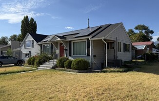 893 E 400 S