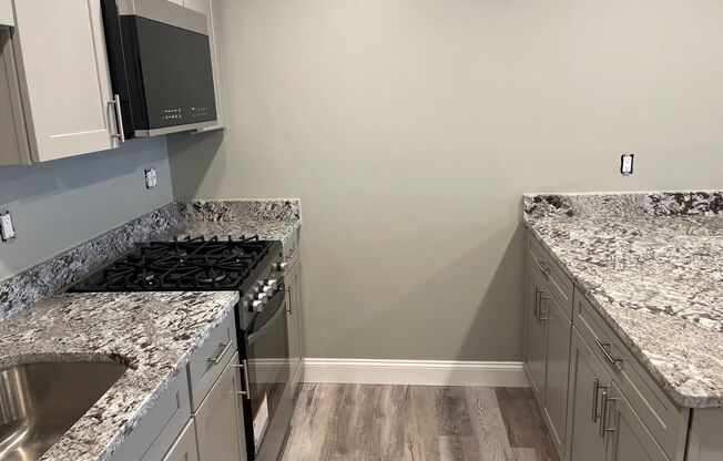 2 beds, 1 bath, 723 sqft, $2,750, Unit 101