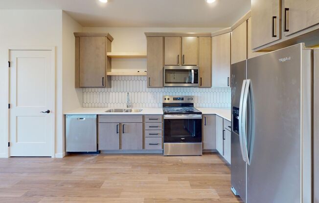 1 bed, 1 bath, 710 sqft, $1,375, Unit 1621-519
