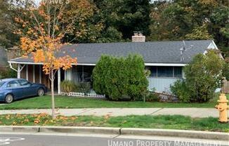 2528 23 AVE S