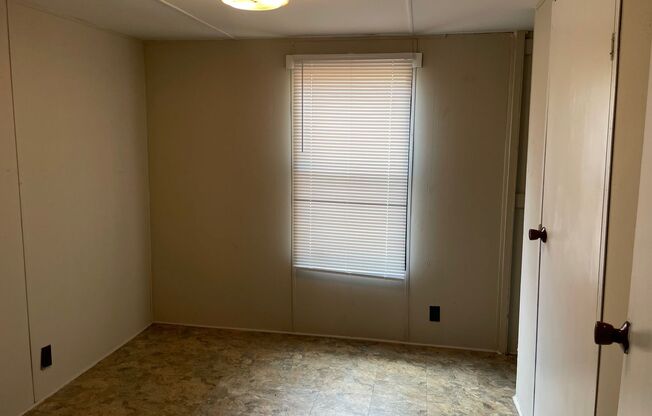 2 beds, 1 bath, $950