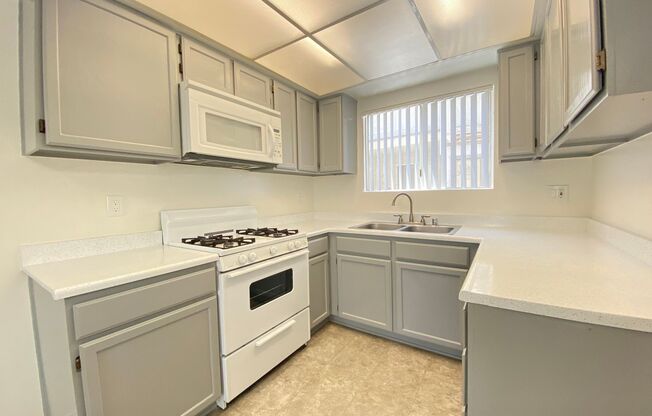 Farmdale Court Apartments