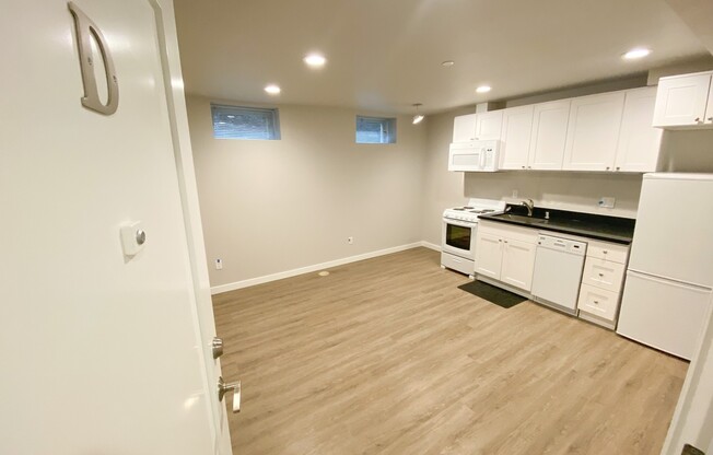 1 bed, 1 bath, 330 sqft, $1,495